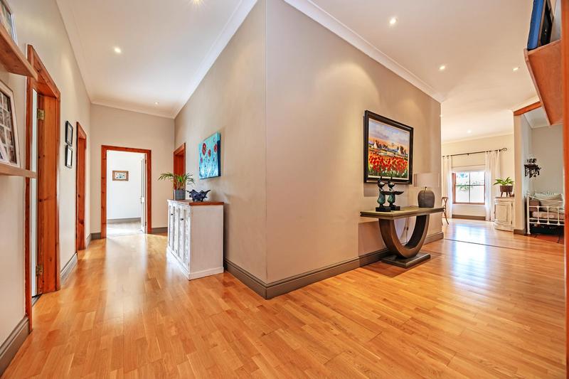 4 Bedroom Property for Sale in Vierlanden Western Cape